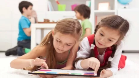 1000th school to get government's fast internet