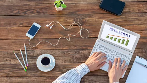 2010: YEAR OF THE TABLET?