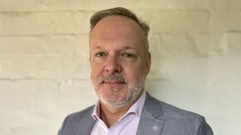 Ps james robinson head of services for apac at syspro lnd